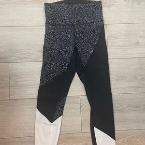 Lululemon yoga pants
